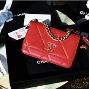 Chanel 19 WOC Flap Bag 20cm Goatskin Leather Spring/Summer Act 1 Collection, Red