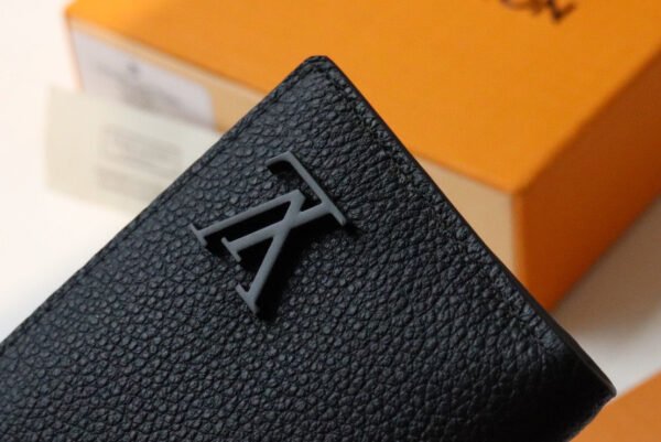 Louis Vuitton Wallet 8cm Black - Image 2