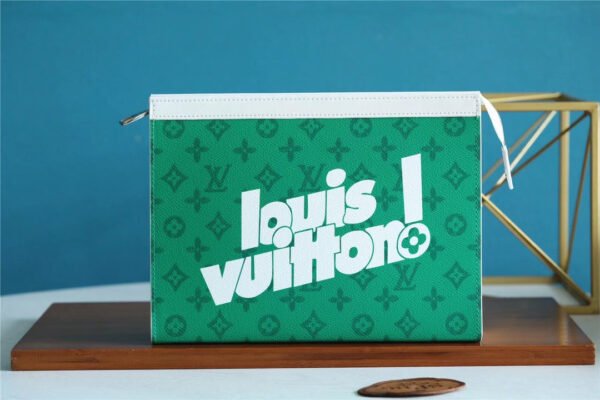 Louis Vuitton Pochette Voyage MM Vintage Monogram Canvas Green By Virgil Abloh For Fall-Winter, Men’s Travel Accessories 27cm LV M80803