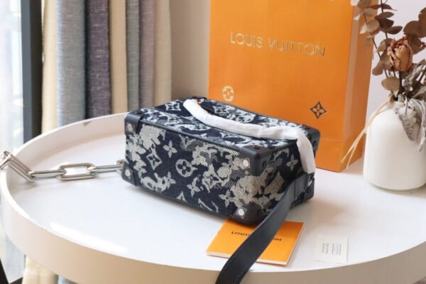 Louis Vuitton Soft Trunk 19cm Blue-White - Image 2