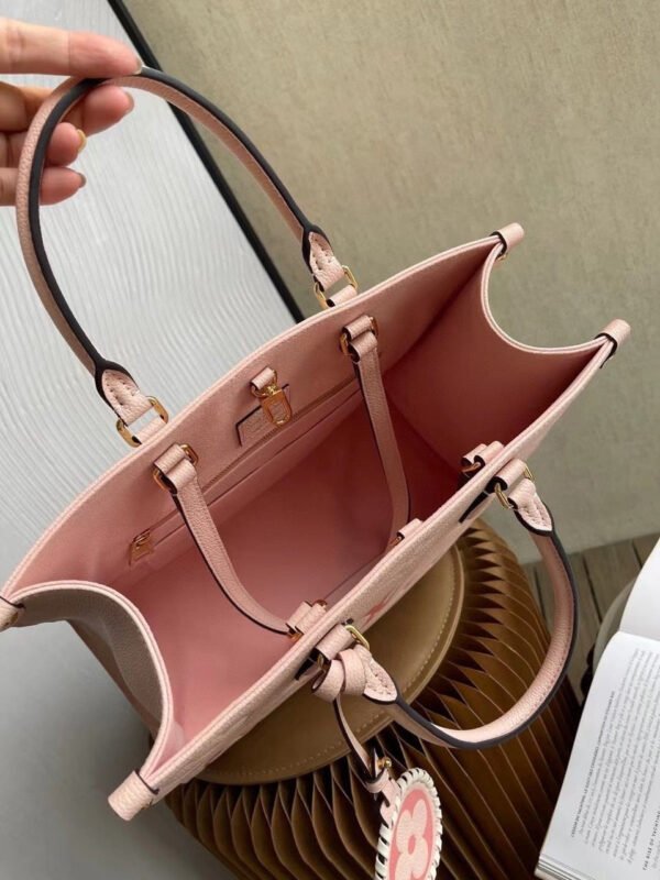Louis Vuitton By The Pool OnTheGo MM Bag 35cm Monogram Empreinte Canvas Leather Spring/Summer Collection M45717 Rosebud - Image 6