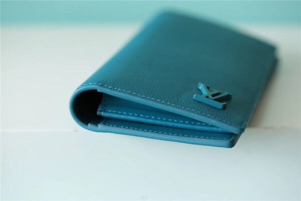 Louis Vuitton Brazza Wallet 19cm - Image 7