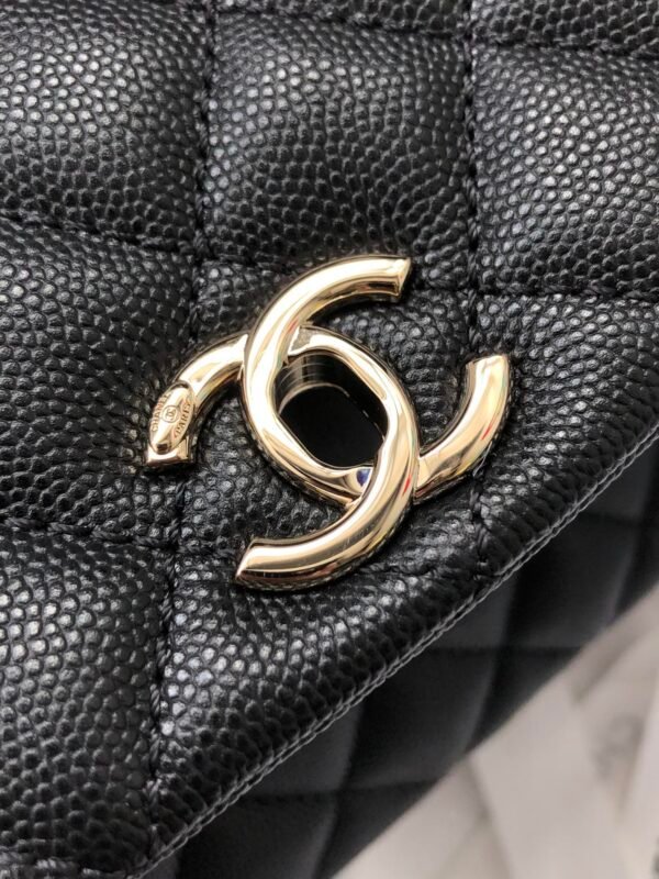 Chanel Classic Mini Flapbag 19cm Black - Image 7