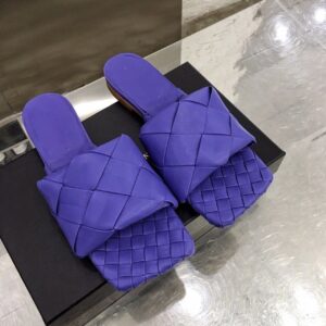 Bottega Veneta Lido Flat Square Toe Sandals Lambskin Leather Spring/Summer 2020 Collection, Purple