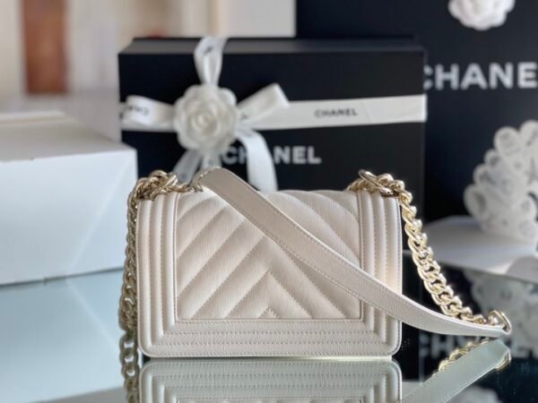 Chanel Mini Classic Flapbag 20cm White - Image 6