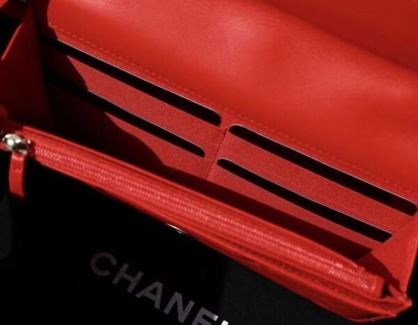 Chanel 19 WOC Flap Bag 20cm Goatskin Leather Spring/Summer Act 1 Collection, Red - Image 7