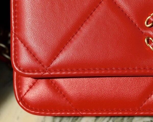 Chanel 19 WOC Flap Bag 20cm Goatskin Leather Spring/Summer Act 1 Collection, Red - Image 13