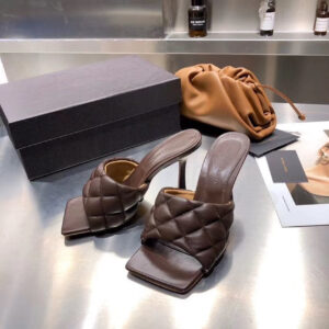 Bottega Veneta Puffy Dream Square Mules Lambskin Leather Spring/Summer 2020 Collection, Brown