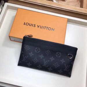 Louis Vuitton Discovery Pochette PM Monogram