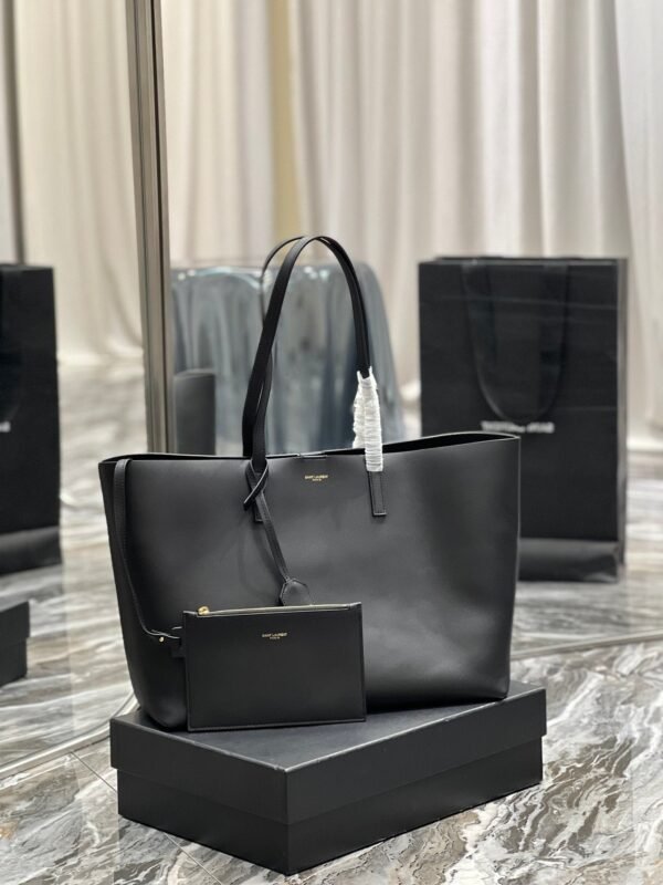 Saint Laurent Shopping Tote Bag With Gold Hardware 38cm - Image 2