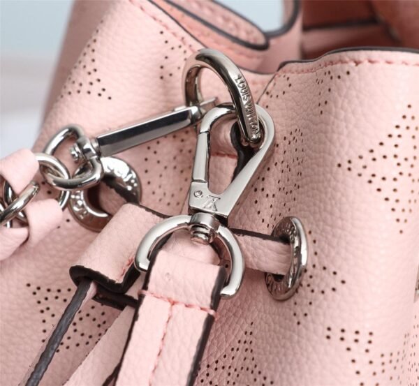 Louis Vuitton Unveils The Bella 8.7 inches Pink - Image 8