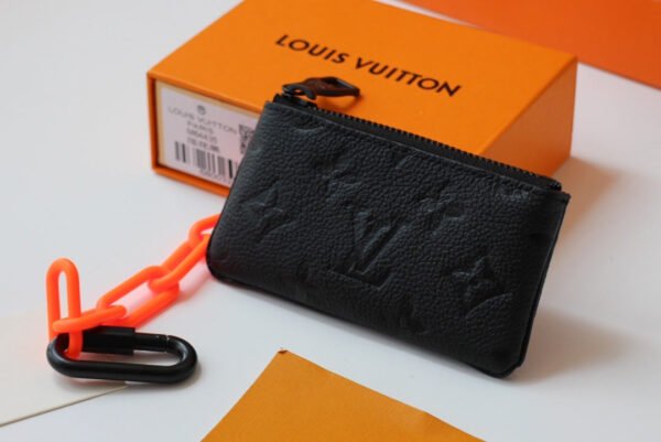 Louis Vuitton Clutch 13cm Black