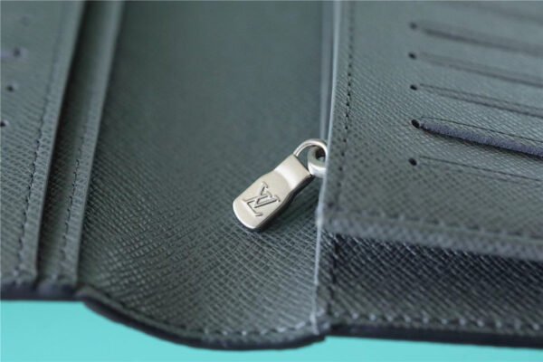 Louis Vuitton Brazza Wallet 19cm - Image 6