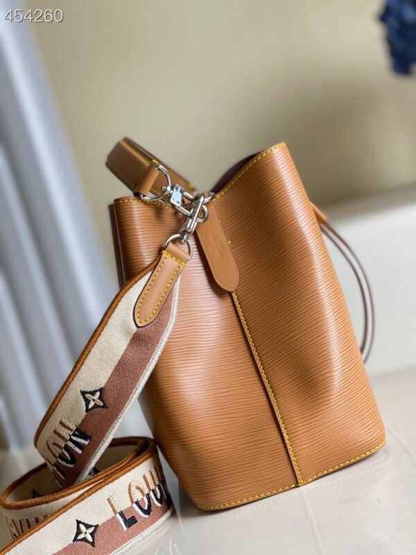 Louis Vuitton NeoNoe BB Bucket Bag 20cm Epi Canvas Leather Spring/Summer Collection M53610 Gold Honey - Image 7