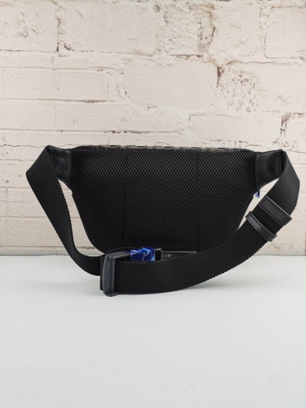 Fendi Belt Bag 18cm Black - Image 9