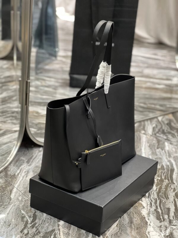 Saint Laurent Shopping Tote Bag With Gold Hardware 38cm - Image 3