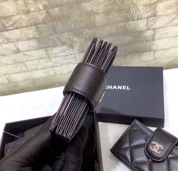 CO-CO Chanel Card Holder With Gold Hardware 10cm - Image 3