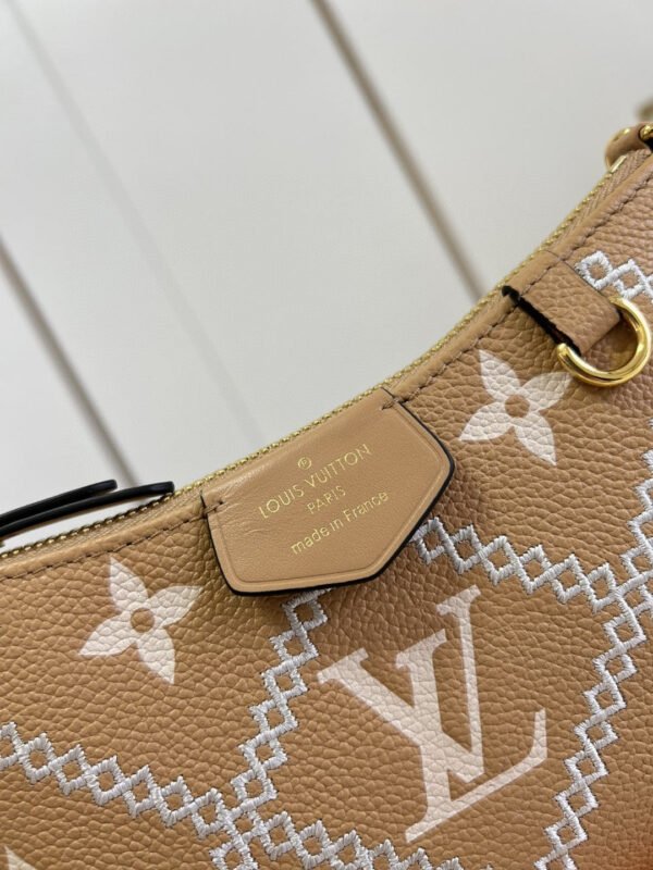 Louis Vuitton M80349 Easy Pouch On Strap 19cm Brown - Image 5