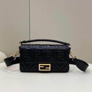 Fendi Baguette Midi 27cm Black