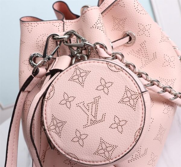 Louis Vuitton Unveils The Bella 8.7 inches Pink - Image 6