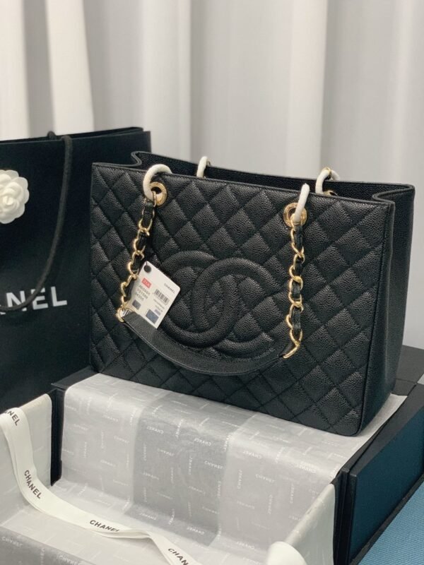 Chanel Tote Bag Spring Collection Gold Hardware 33cm Black