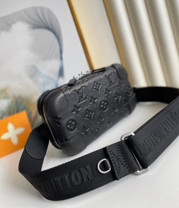 Louis Vuitton M45579 Horizon Clutch 21cm Full Black - Image 2