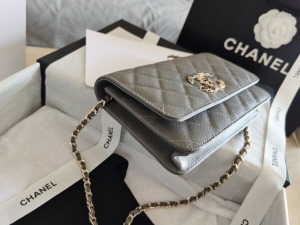 Chanel Mini Flapbag 19cm Grey - Image 5