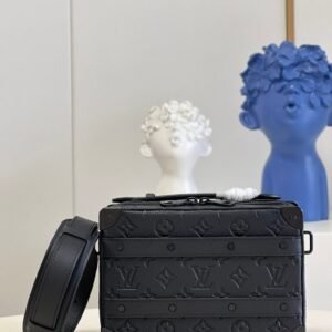 Louis Vuitton Handle Soft Trunk 22cm Black