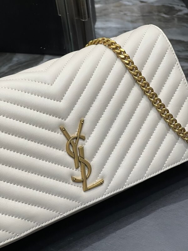 Saint Laurent Kata 99 Chain Bag With Gold Hardware 26cm - Image 5