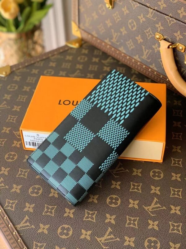 Louis Vuitton Damier Wallet 10cm Green