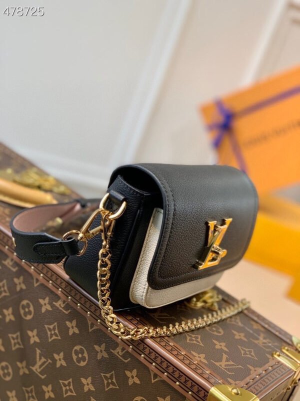 Louis Vuitton Lock Me Tender Bag 20cm Grained Calfskin Leather Spring/Summer Collection M58555, Black - Image 2