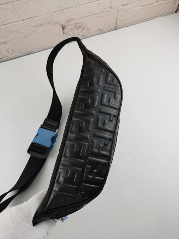 Fendi Belt Bag 18cm Black - Image 8