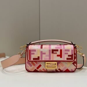 Fendi Baguette Midi 27cm Pink