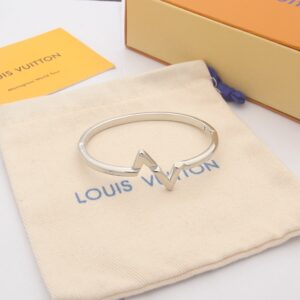 Combine List Of Louis Vuitton Volt Upside Down Bracelets Earings And Necklace