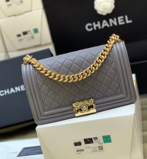 Chanel Classic Flapbag Gold Hardware 25cm