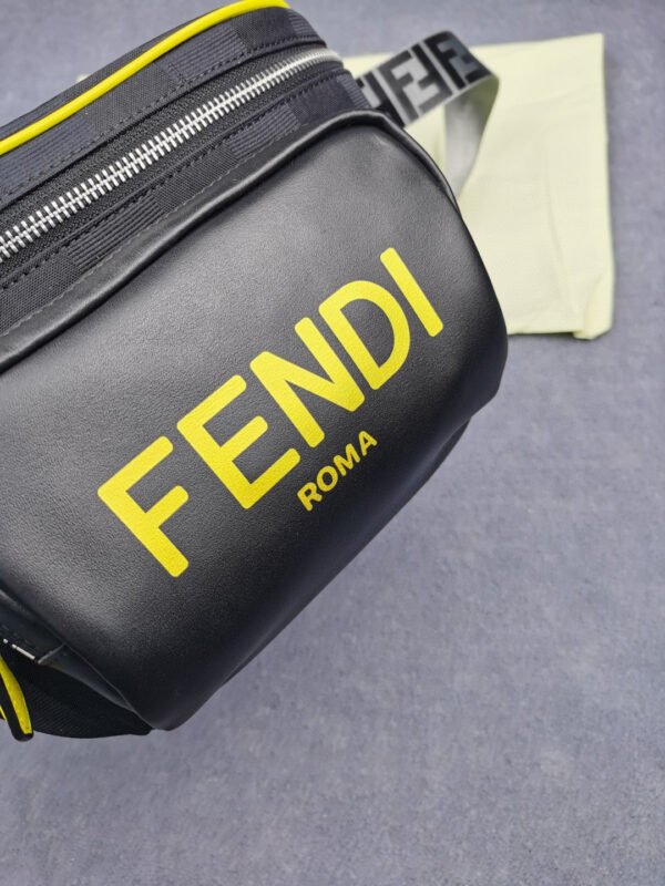 Fendi Belt Bag 18cm Black - Image 2