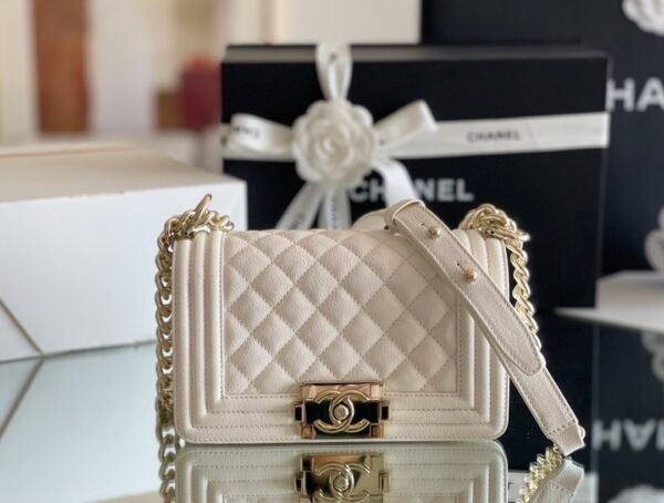 Chanel Mini Classic Flapbag 20cm White