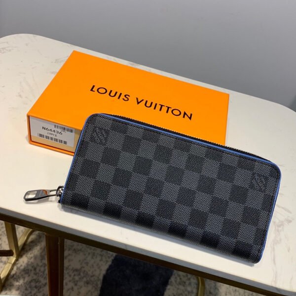 Louis Vuitton Zippy Vertical Wallet 20cm