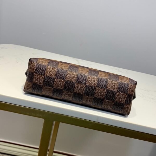 Louis Vuitton Pouch Monogram 19cm Brown - Image 4