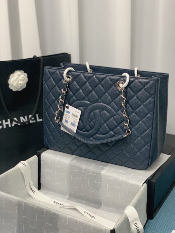 Chanel Tote Bag Spring Collection Silver Hardware 33cm Blue - Image 4