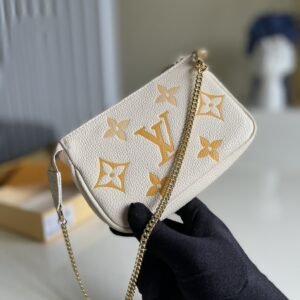 Louis Vuitton Monogram Empreinte Bag 16cm Cream