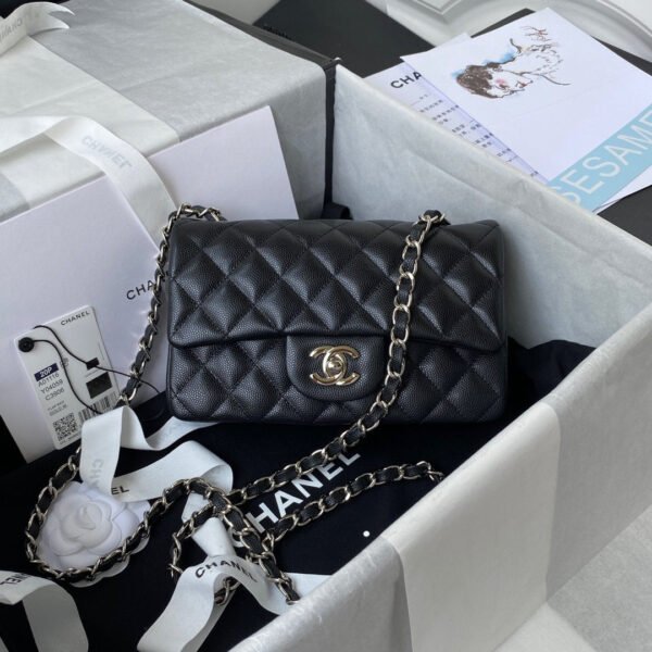 Chanel Mini Classic Flapbag 20cm Black