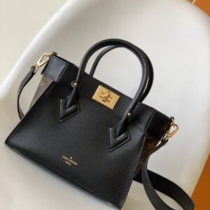 Louis Vuitton M57728 On My Side PM 30cm Black