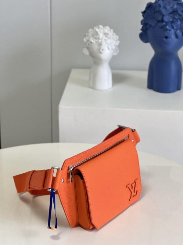 Louis Vuitton Aerogram Slingbag Orange For Men, Men’s Bags 30cm LV M59625 - Image 7