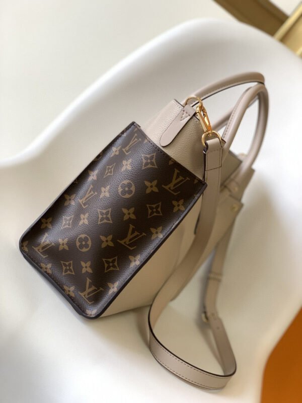 Louis Vuitton M57728 On My Side PM 30cm Greige - Image 4