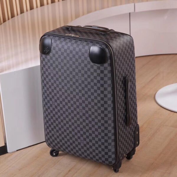 Louis Vuitton Exqusite Travelling Luggages 24 Inch Black - Image 4