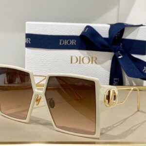 Dior 30 Montaigne SU