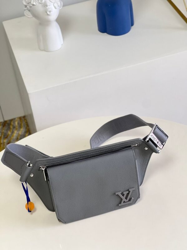 Louis Vuitton Aerogram Slingbag Grey For Men, Men’s Bags 30cm LV M59625 - Image 6