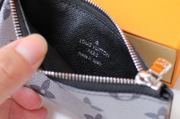 Louis Vuitton Monogram Clutch Bag 12cm Grey - Image 6