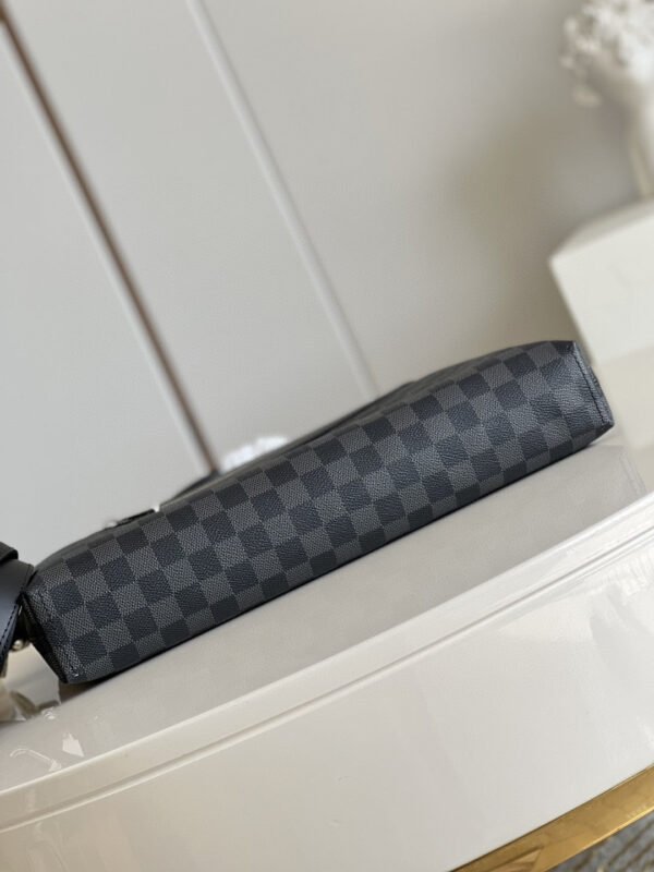 Louis Vuitton Porte Documents Jour Damier Graphite 37cm - Image 8